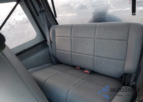 1997 Jeep Wrangler Se z USA, uszkodzony, nr VIN 1J4FY29P7VP542946